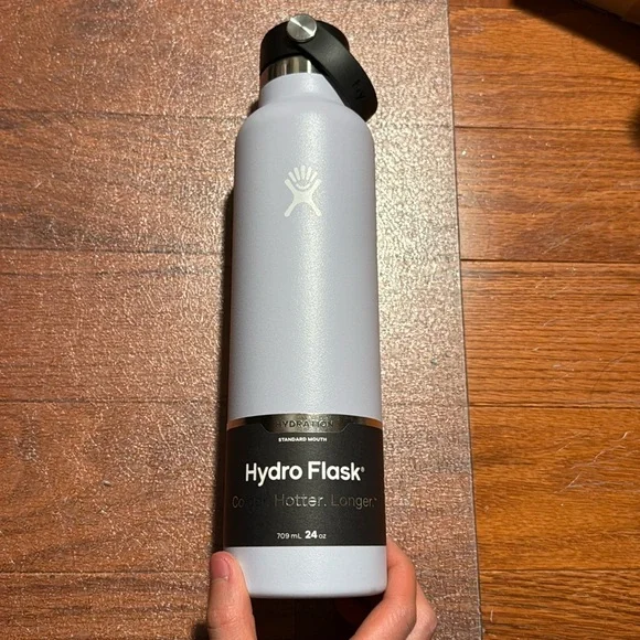 Hydro Flask 24 Oz Standard Mouth Bottle with Flex Cap Lid | Fog (NWT) - Picture 4 of 13